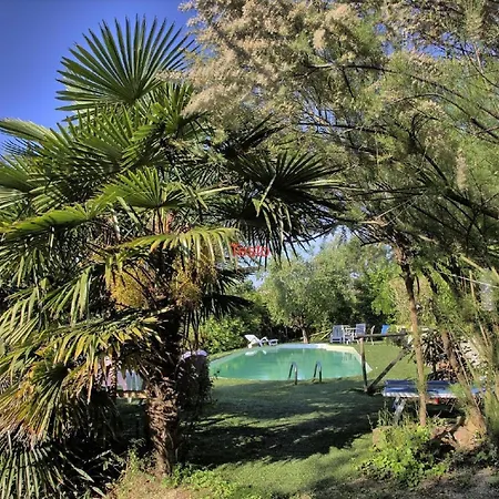 Haustierfreundliches Glicini Mit Pool Und Aussicht Ostra