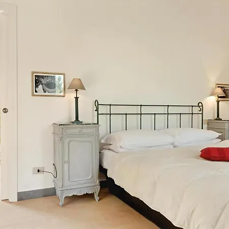 Haustierfreundliches Glicini Mit Pool Und Aussicht Holiday home *